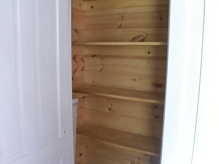 23 Seminary Hl — Photo 11