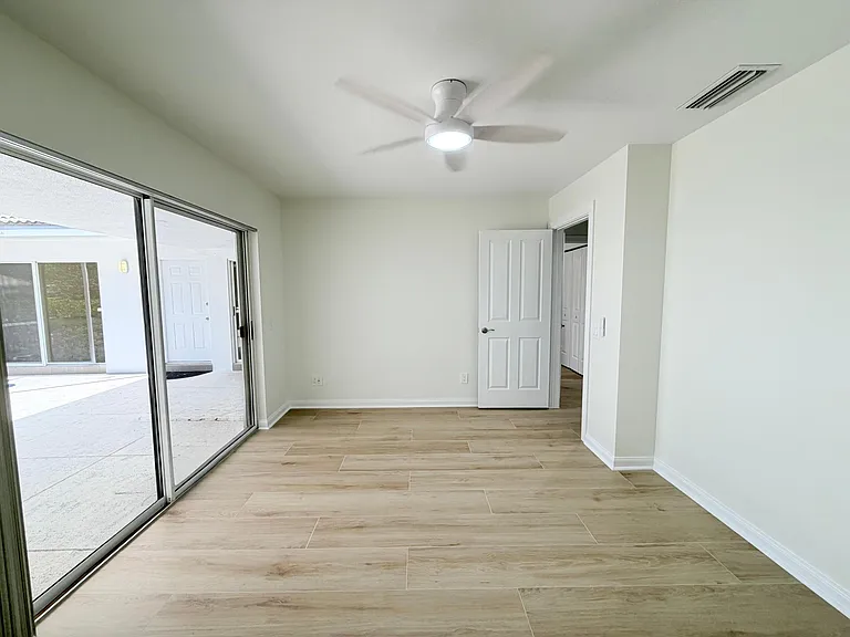 6104 Red Oak Ct — Photo 13