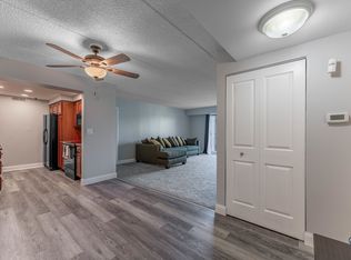 1450 Plymouth Ln APT 501, Elgin, IL 60123