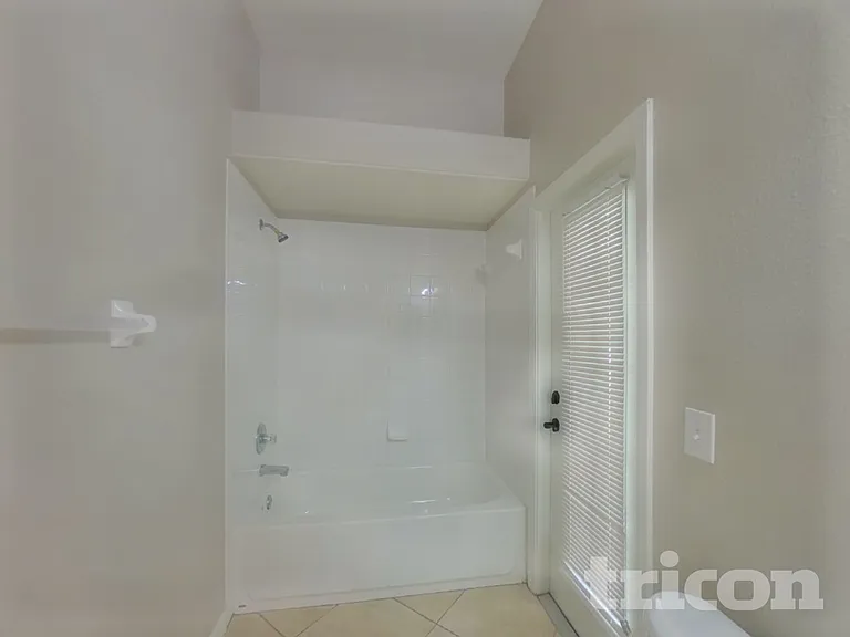 224 Taylor Bay Ln — Photo 16
