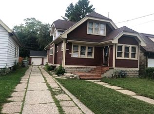 4959 N 19th St, Milwaukee, WI 53209