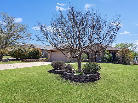2nd image of 606 Cattail Cir