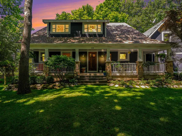 48 Wilderness Ridge Dr, Douglas, MI 49406