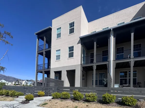 7603 S Bear Gulch Rd #166, West Jordan, UT 84081