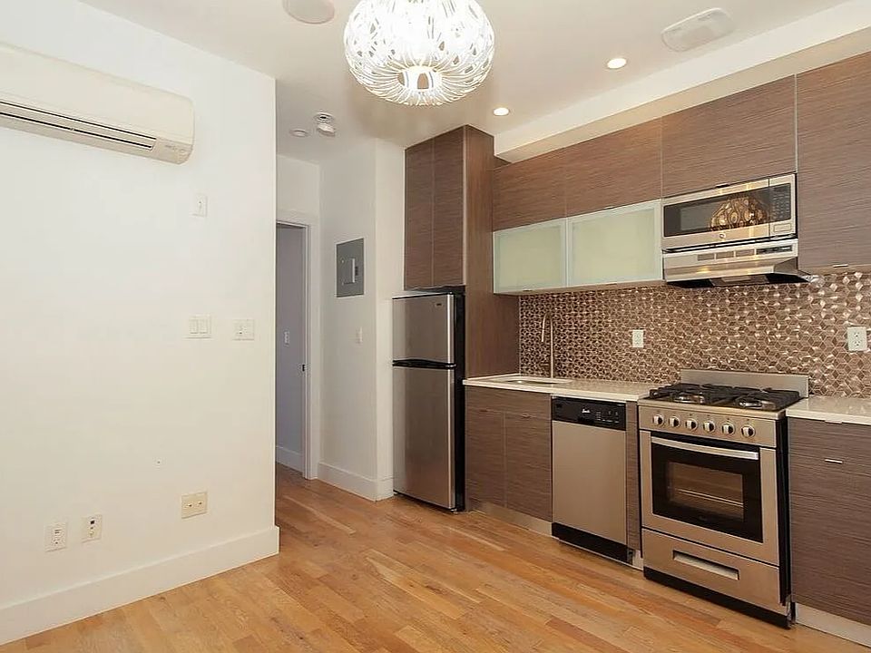 1st image of 336 Chauncey St APT 3B