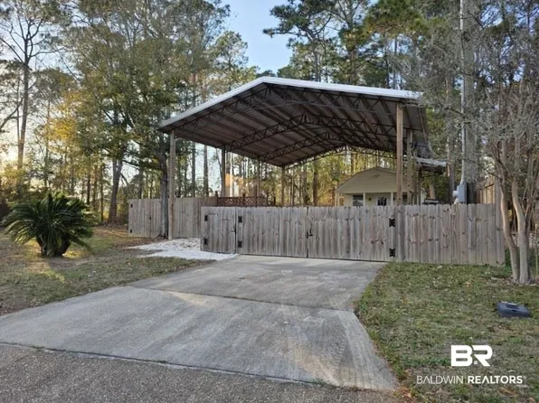 182 Defuniak Loop, Lillian, AL 36549