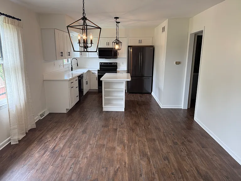 3337 Wood Valley Ct — Photo 3