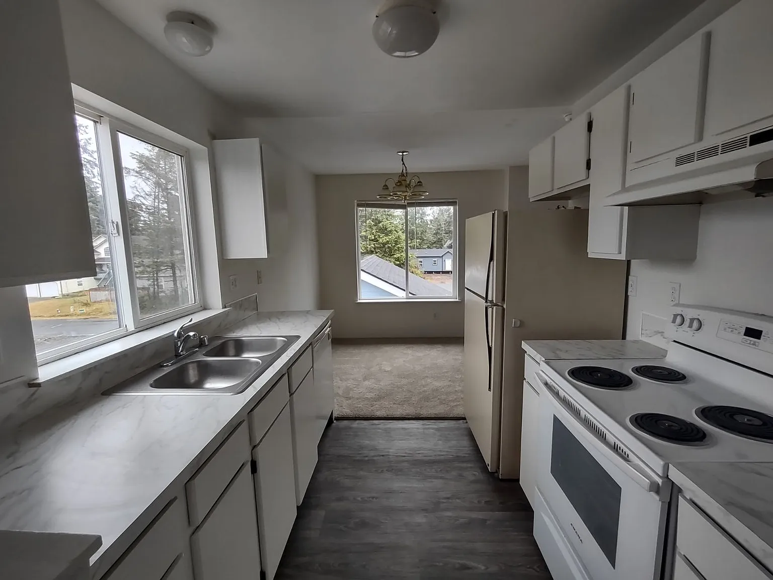 3 bed, 1133 sqft, $1,575 — Photo 2