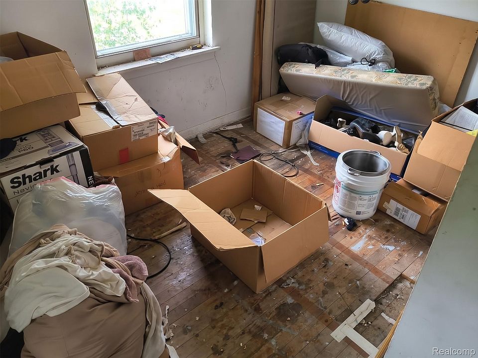7th image of 22725 Quinn Rd