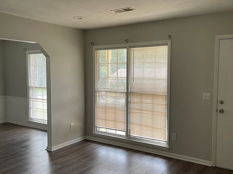 2586 Harwich Cir — Photo 5