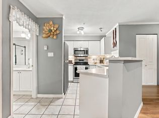 760 Kingsway #223, Vancouver, BC V5V 3C1