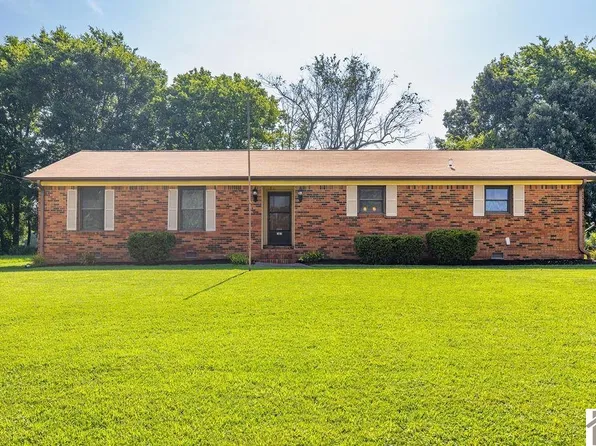 385 Maplewood Cir, Murray, KY 42071