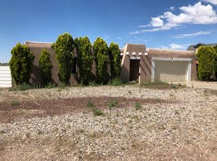 125 Tarpon Ave SE, Rio Rancho, NM 87124