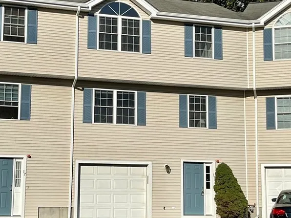 985 Trapelo Rd Unit 18, Waltham, MA 02452