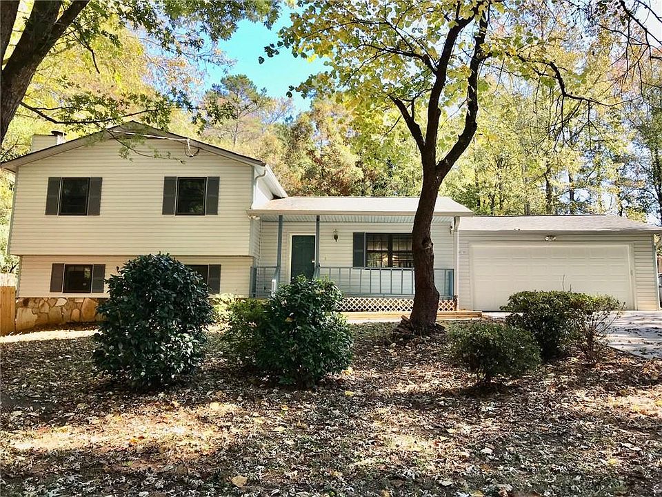1st image of 3405 Alcazar Dr SW