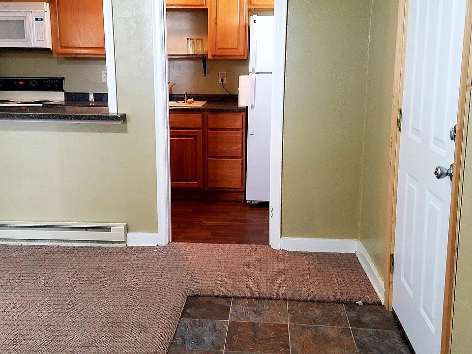 front entry looking toward kitchen