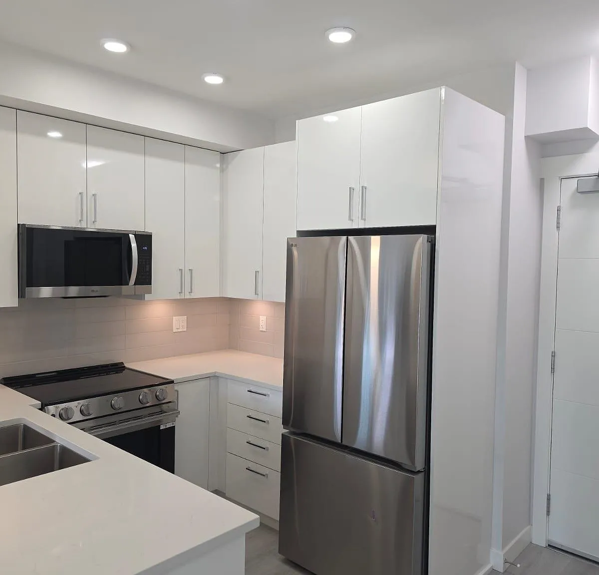 2 bed, 673 sqft, $1,995 — Photo 4