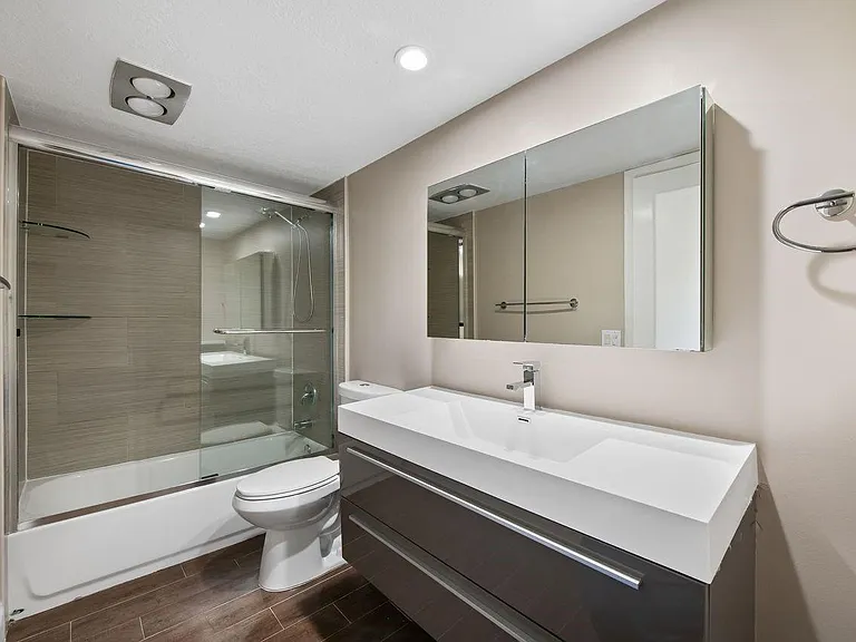 2851 S Palm Aire Dr #107 — Photo 17