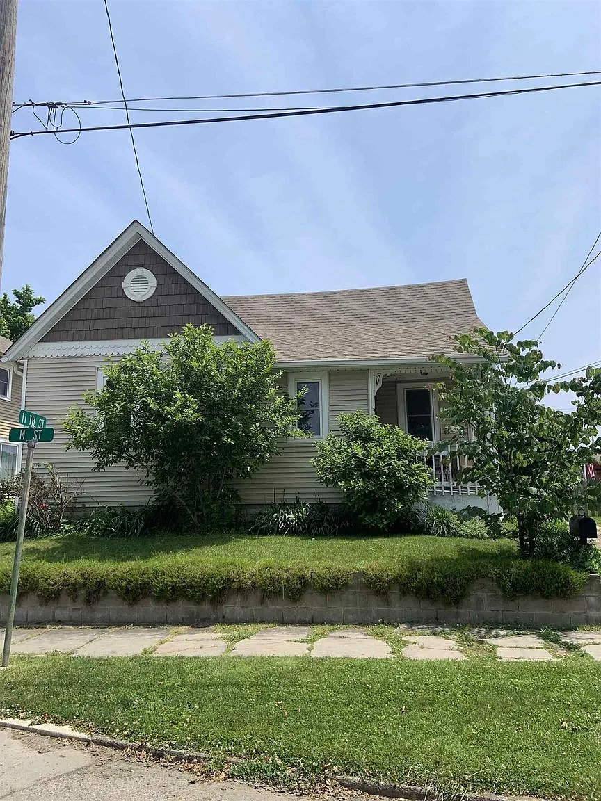 1102 M St photo 1