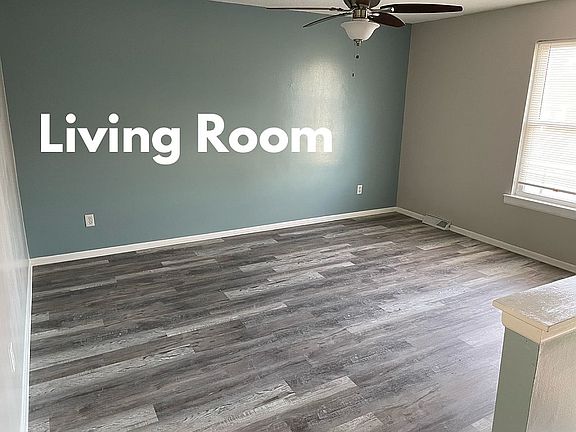2nd image of 321 SE Melody Ln