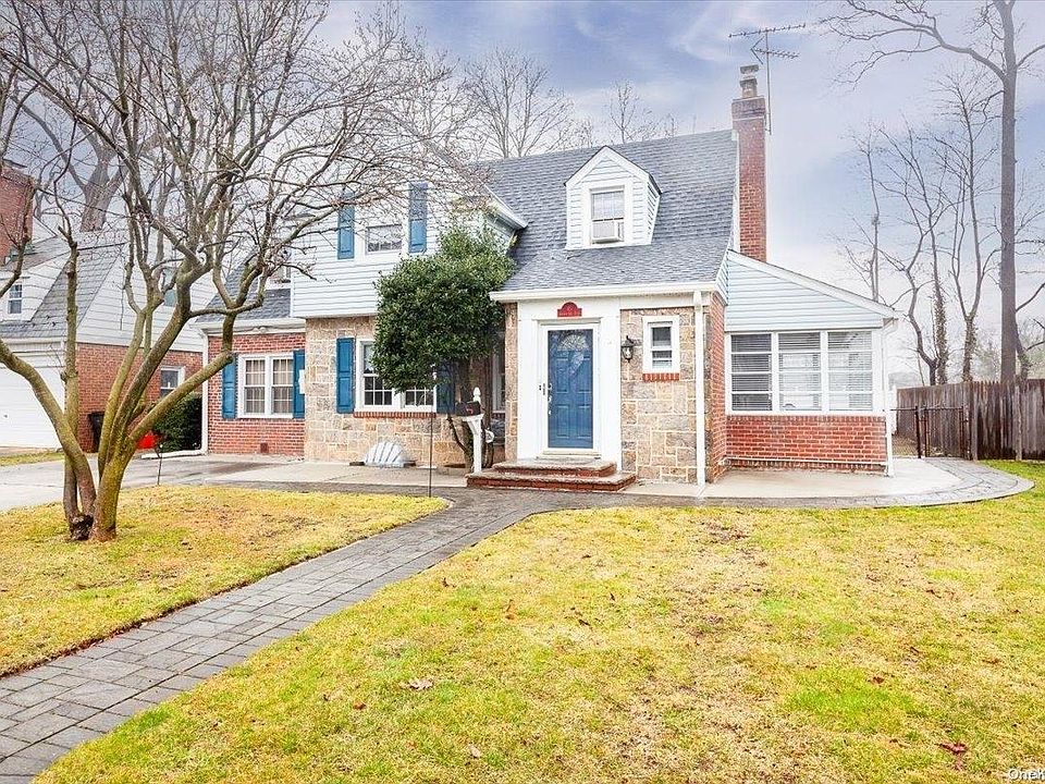 1st image of 45 Gerard Avenue E