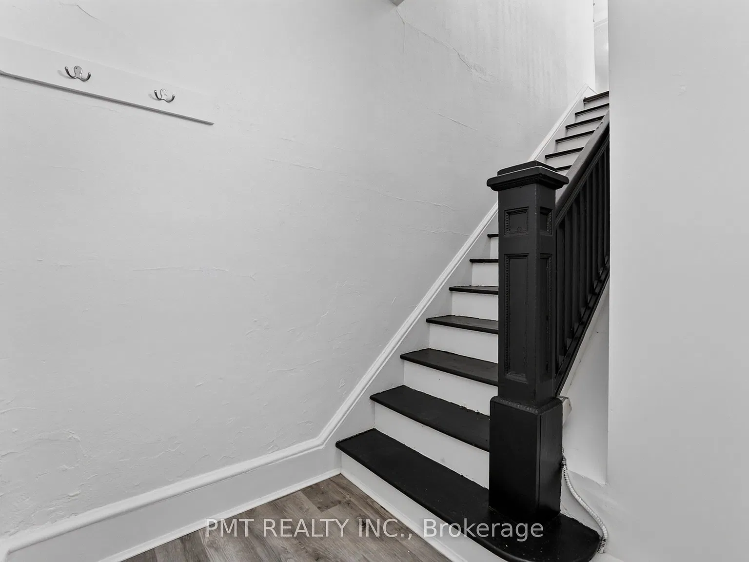 2 bed, $1,700 — Photo 3