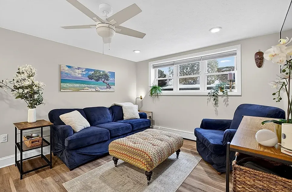 2 bed, 630 sqft, $1,850 — Photo 1