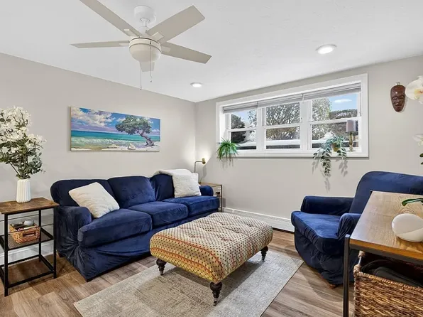 433 W Elm St APT 2, Brockton, MA 02301