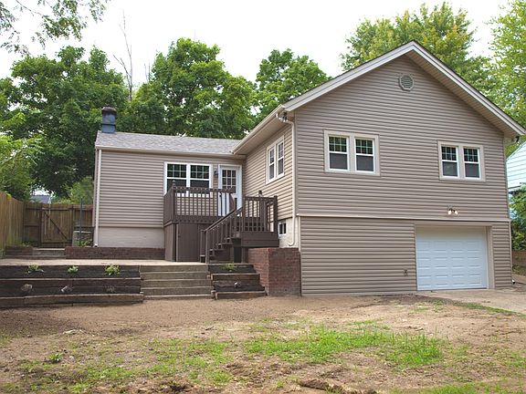 3rd image of 525 Kensington St