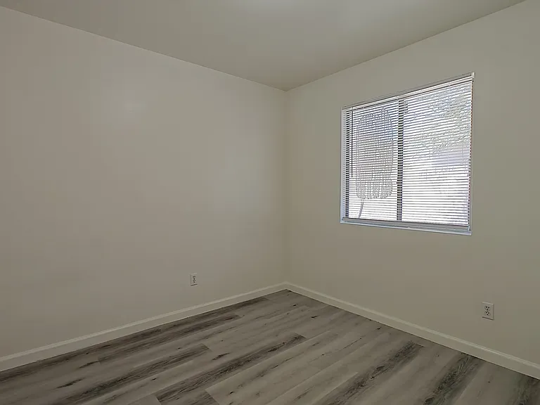 133 W Lester St — Photo 10