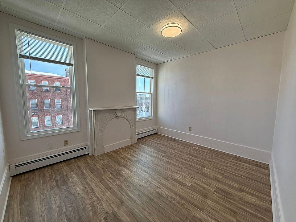 1st image of 1812 Park St Unit 2