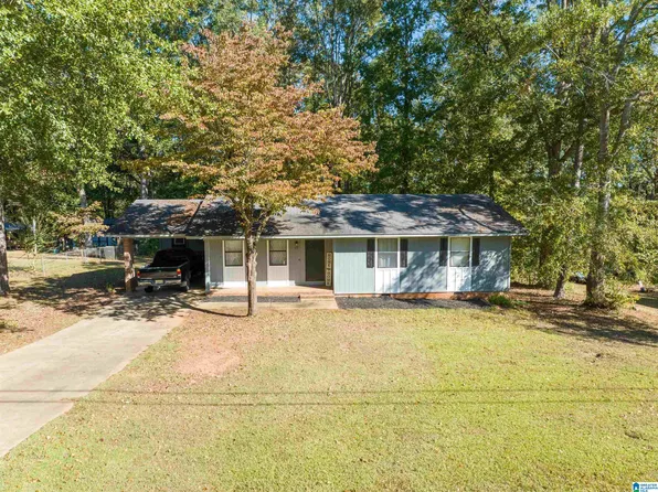 619 Bernard Couch Dr, Anniston, AL 36207