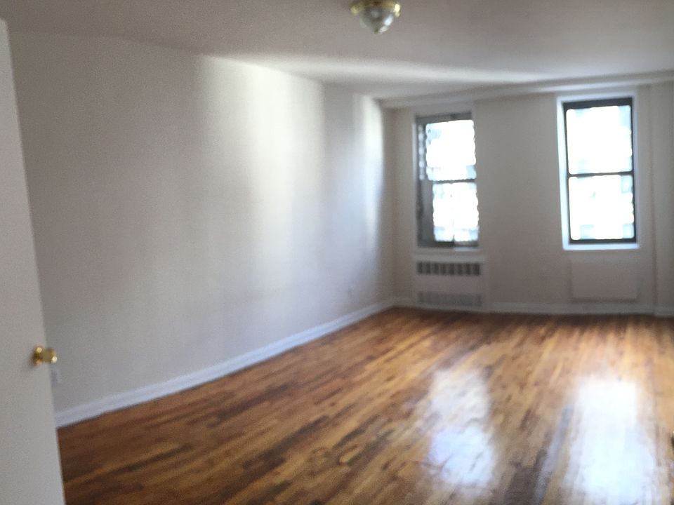 2nd image of 822 Ocean Ave APT 3E
