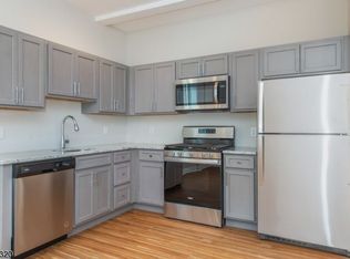 124 Main St #4, Newton, NJ 07860