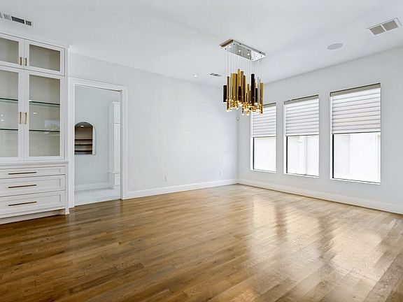 5th image of 5615 Brookstown Dr