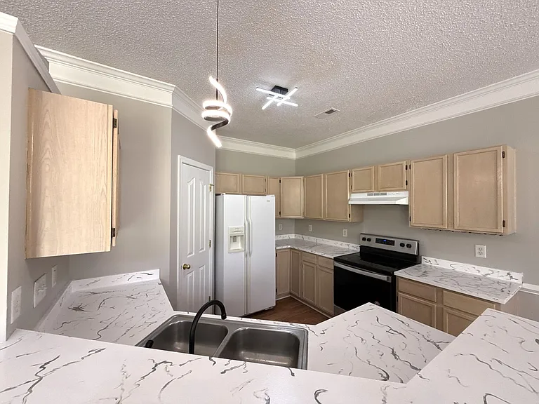 2602 Brahman Meadows Ln — Photo 6