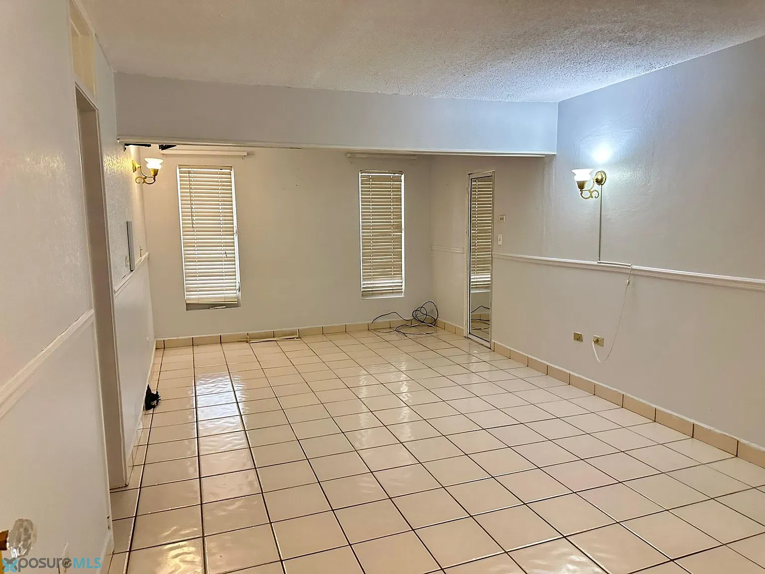 2 bed, 2.0 bath, 6233 sqft, $2,000 — Photo 4