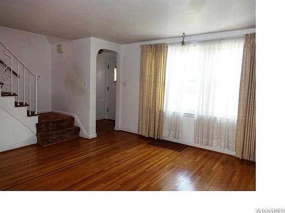 3rd image of 88 Colvinhurst Dr