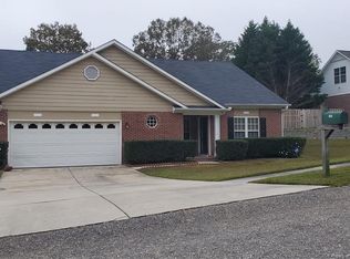 146 Mosswood Dr, Raeford, NC 28376