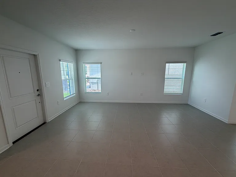 4700 Millenia Blvd — Photo 7