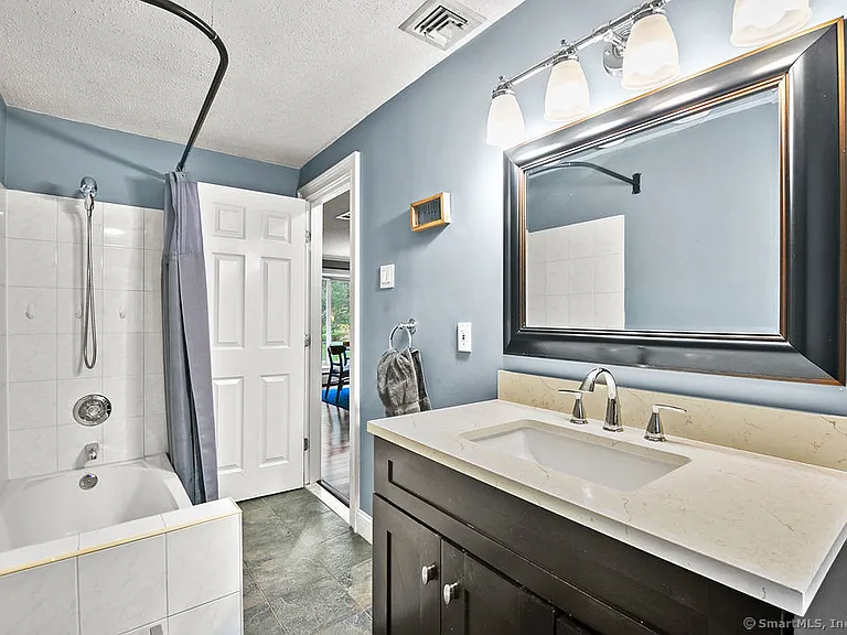14 Ridgewood Rd — Photo 24
