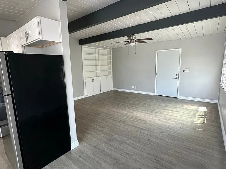 4533 Contour Blvd. — Photo 42