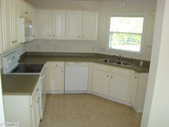 3rd image of 130-303 Shallowford Reserve Dr
