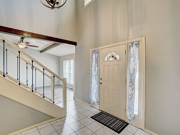 2nd image of 2317 NE Turtle Creek Dr