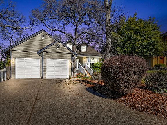 2nd image of 131 Shelley Ct