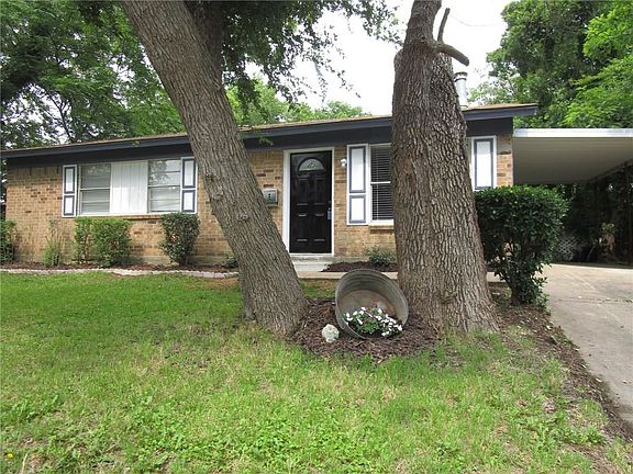 3rd image of 1005 Curtis Dr