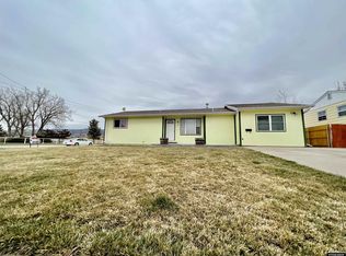 11 Magnolia St, Casper, WY 82604