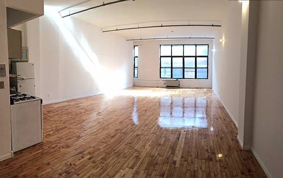 4th image of 260 Moore St APT 404