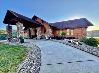 850 Lakeview Dr, Horner, WV 26372