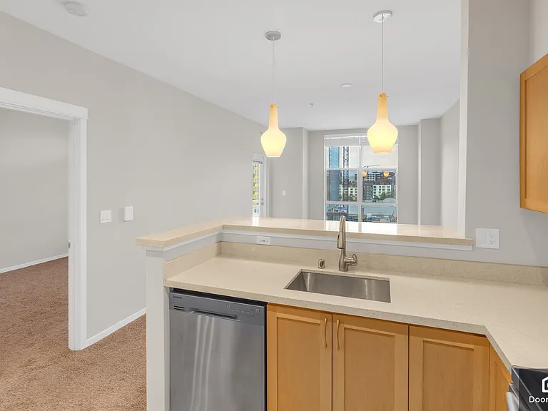 118 107th Ave NE #407 — Photo 13